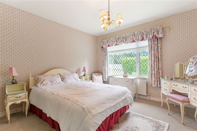 4 Cluny Grove, Killiney, South County Dublin