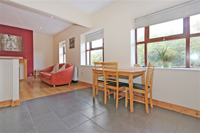 5B Block B Castleview Shopping Centre, Castlestreet, Castleconnell, Co. Limerick