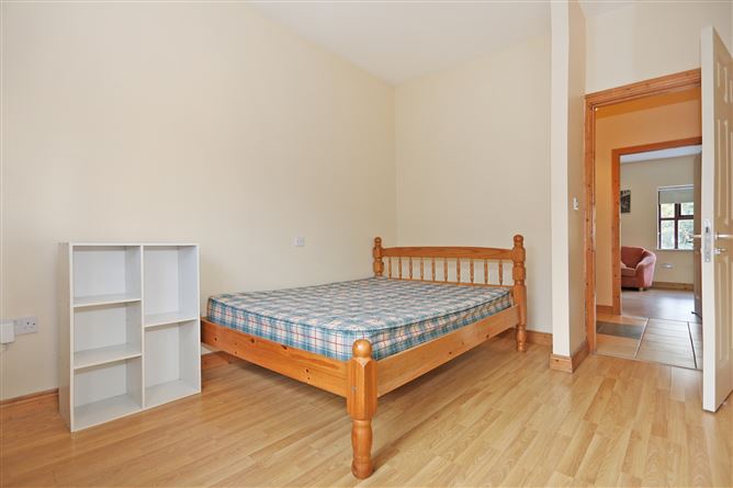 5B Block B Castleview Shopping Centre, Castlestreet, Castleconnell, Co. Limerick