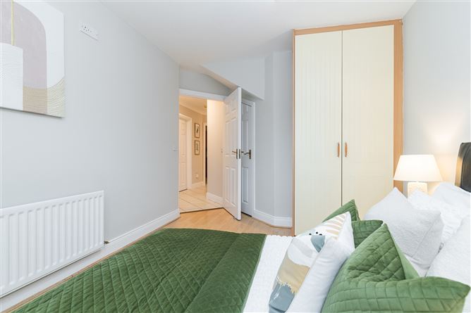 10 Cruagh Court, Stepaside, Dublin 18