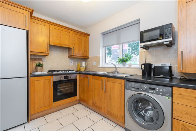 10 Cruagh Court, Stepaside, Dublin 18