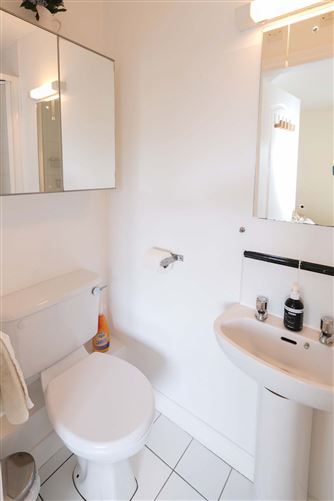 24 Fernleigh Grove, Carpenterstown, Castleknock, Dublin 15