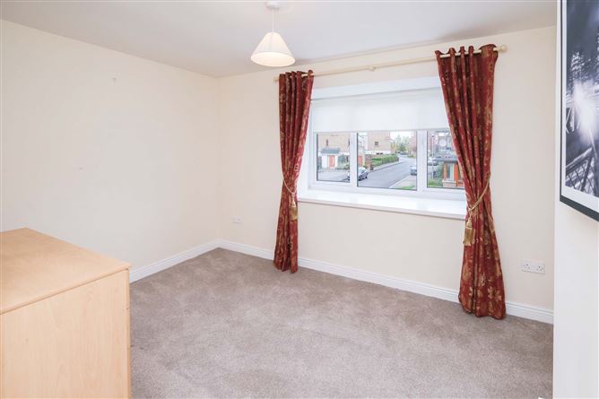 24 Fernleigh Grove, Carpenterstown, Castleknock, Dublin 15