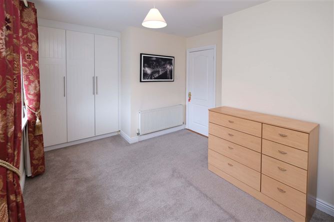 24 Fernleigh Grove, Carpenterstown, Castleknock, Dublin 15