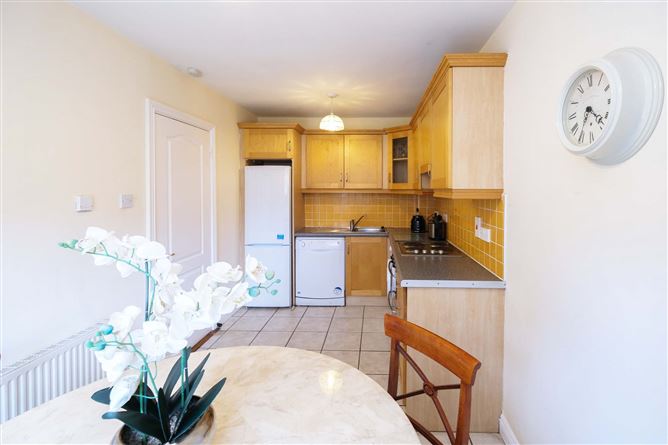 24 Fernleigh Grove, Carpenterstown, Castleknock, Dublin 15