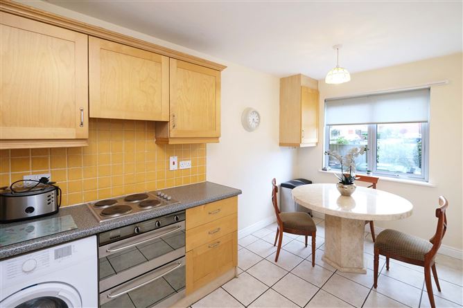24 Fernleigh Grove, Carpenterstown, Castleknock, Dublin 15