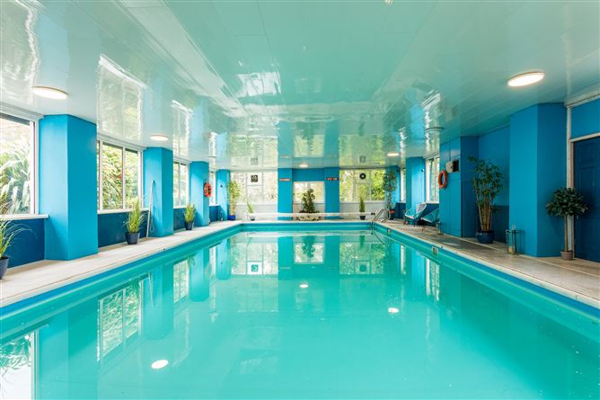 https://photos-a.propertyimages.ie/media/7/7/1/5004177/7c8baae8-6161-4ac0-bdcc-e18be6aeae2e_l.jpg
