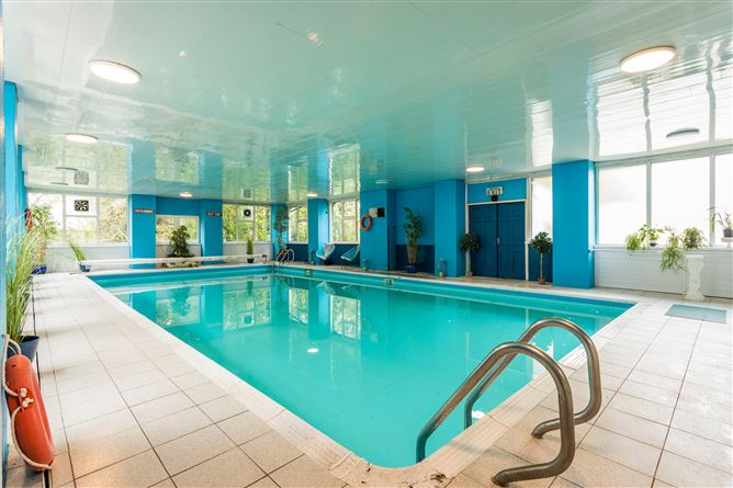 https://photos-a.propertyimages.ie/media/7/7/1/5004177/7c8baae8-6161-4ac0-bdcc-e18be6aeae2e_l.jpg