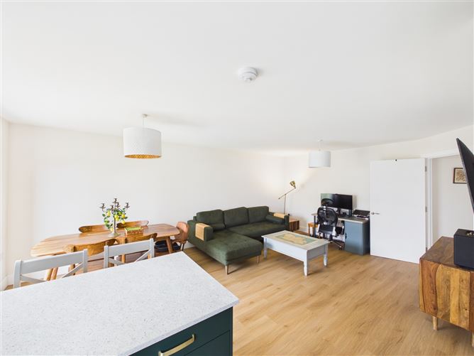 Photo 10 of 26 — 134 Waterfall Heights, Waterfall Road, Bishopstown, Cork