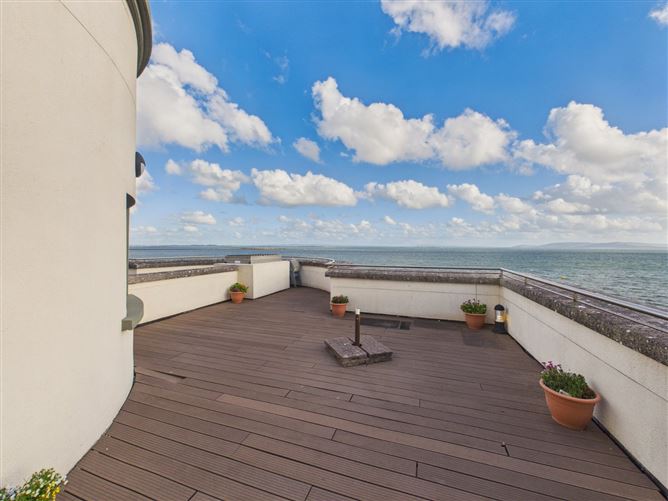 75 Baily Point Apartment, Upper Salthill, Galway
