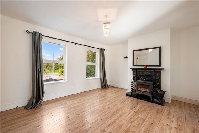 24 Templeroe, Shanballymore, Mallow, Co. Cork.