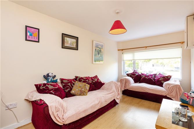 18 Brookwood Grove, Artane, Dublin 5