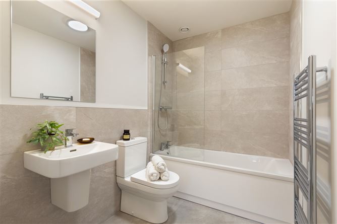 https://photos-a.propertyimages.ie/media/7/7/2/4586277/0bf4888d-0dc5-404b-bbe2-d5283b059577_l.jpg