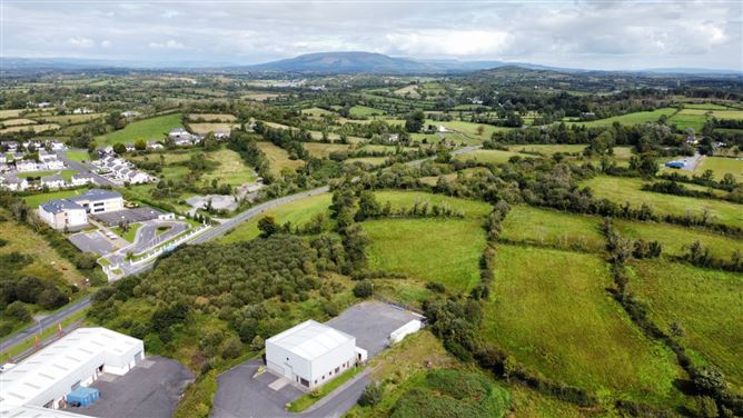 Development Site 10.63 Acres, Castlecarra Road, Carrick on Shannon, Co. Leitrim