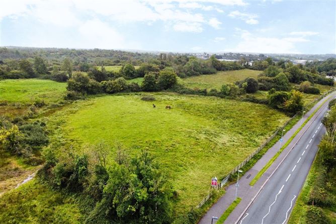 Development Site 10.63 Acres, Castlecarra Road, Carrick on Shannon, Co. Leitrim