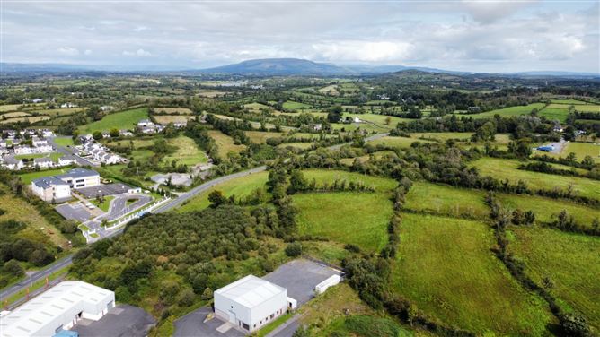 Development Site 10.63 Acres, Castlecarra Road, Carrick on Shannon, Co. Leitrim