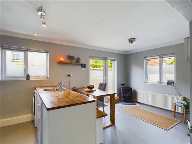 1 Saint Ledger Villas, Doneraile Place, Tramore, Waterford