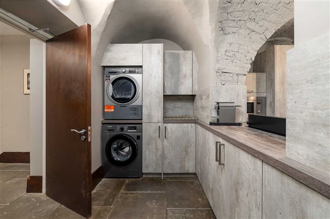 The Basement Apartment, North Great George`s Street, Dublin 1, County Dublin