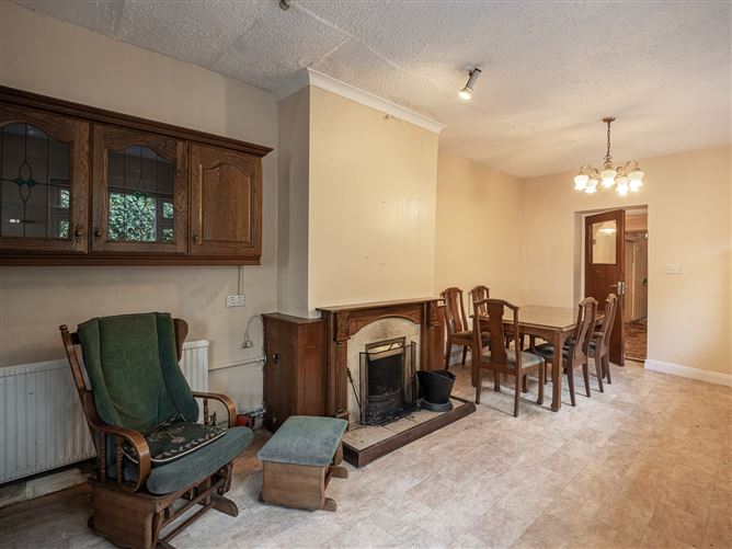 6 Castle Street, Cahir, Tipperary