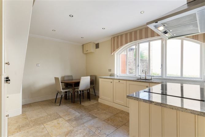 49 & 49A Pembroke Lane, Ballsbridge, Dublin 4