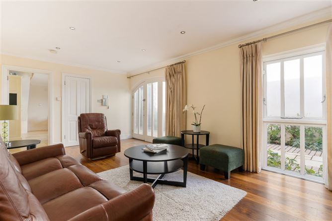 49 & 49A Pembroke Lane, Ballsbridge, Dublin 4