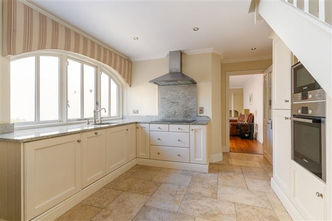 49 & 49A Pembroke Lane, Ballsbridge, Dublin 4