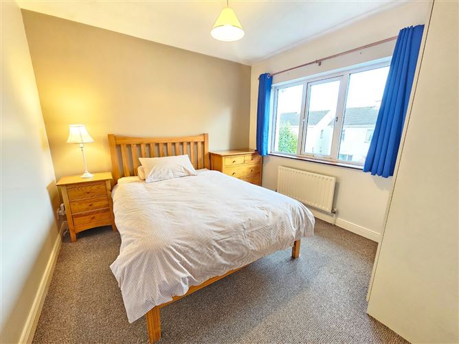 25 Phoenix Court, Kilrush Road, Ennis, Co. Clare
