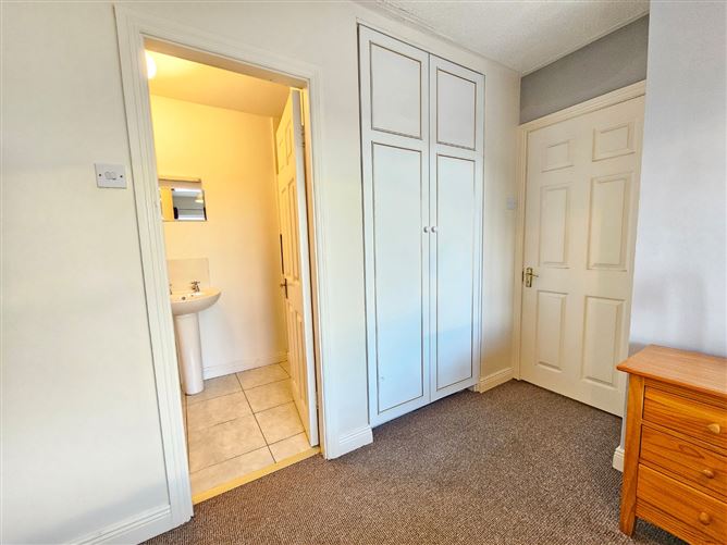 25 Phoenix Court, Kilrush Road, Ennis, Co. Clare