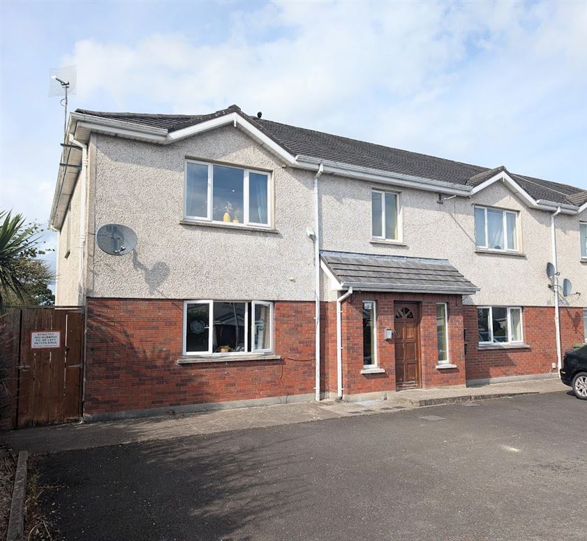 5 Radharc Darach, St Conlan's Road, Nenagh, Co. Tipperary