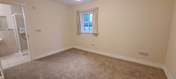 8 Lake View, Acres Avenue, Acres Cove, Drumshanbo, Leitrim
