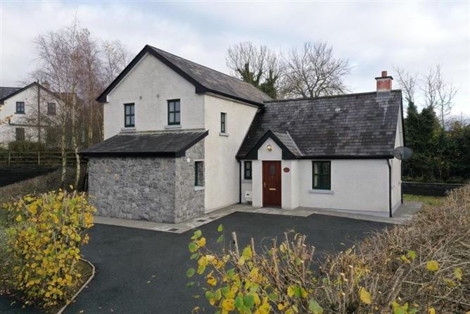 8 Lake View, Acres Avenue, Acres Cove, Drumshanbo, Leitrim