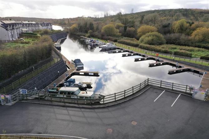 8 Lake View, Acres Avenue, Acres Cove, Drumshanbo, Leitrim