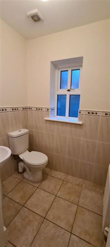 8 Lake View, Acres Avenue, Acres Cove, Drumshanbo, Leitrim