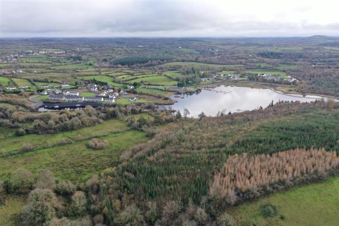 8 Lake View, Acres Avenue, Acres Cove, Drumshanbo, Leitrim