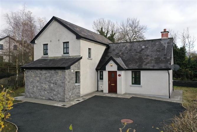 8 Lake View, Acres Avenue, Acres Cove, Drumshanbo, Leitrim