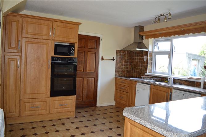 43 Whitehall, Daingean Road, Tullamore, Co. Offaly