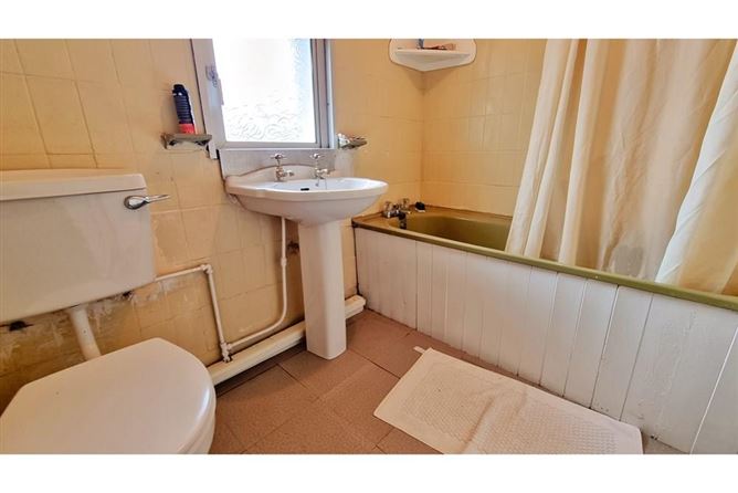 64 Dowland Road, Walkinstown, Dublin 12