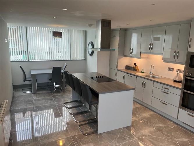 Unit 23, The Reeks Gateway, Tralee Road, Killarney, Kerry