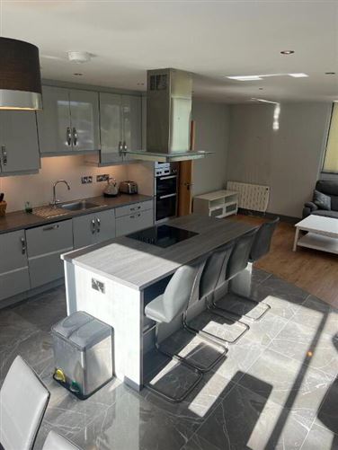 Unit 23, The Reeks Gateway, Tralee Road, Killarney, Kerry