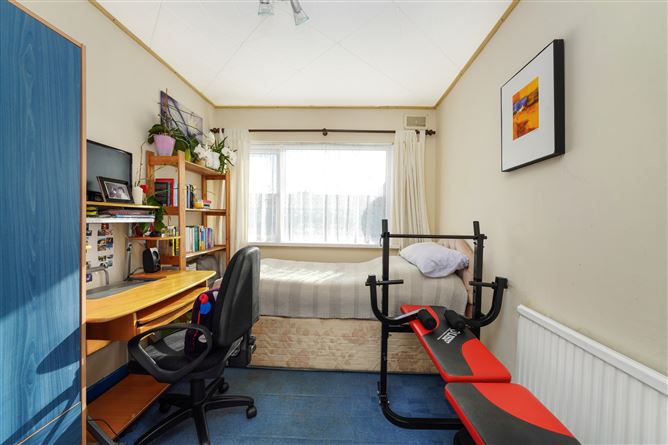 14 Alderwood Lawn, Springfield, Dublin 24