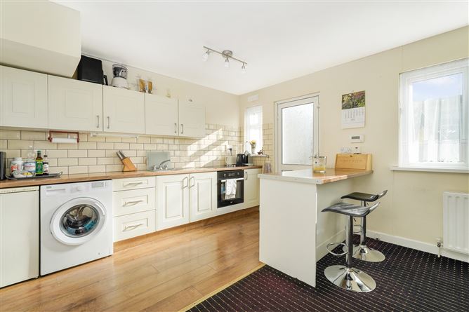 14 Alderwood Lawn, Springfield, Dublin 24