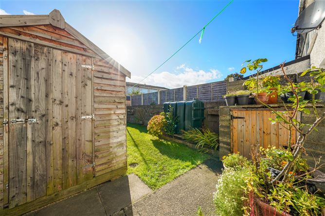 14 Alderwood Lawn, Springfield, Dublin 24