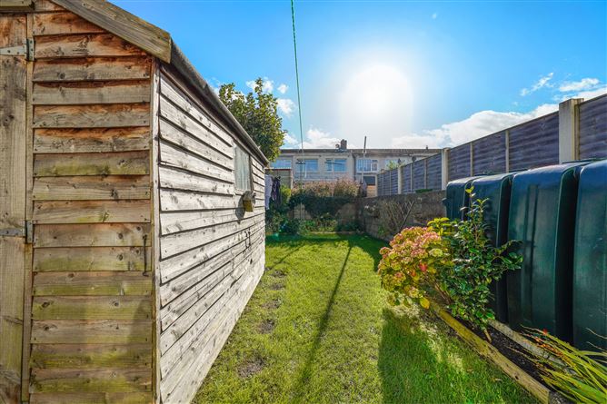 14 Alderwood Lawn, Springfield, Dublin 24