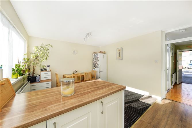 14 Alderwood Lawn, Springfield, Dublin 24