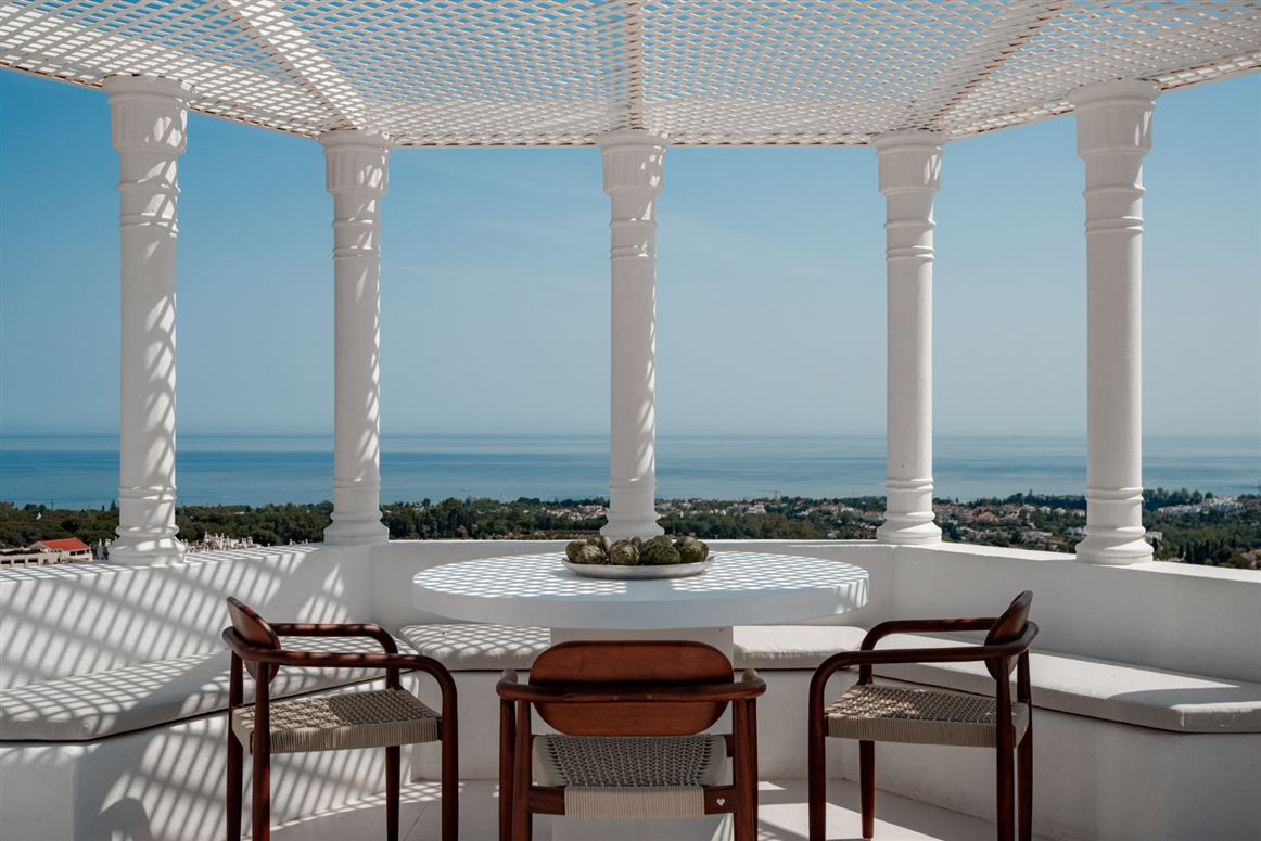 Spain, Marbella, Marbella Golden Mile - COSTA-01056P