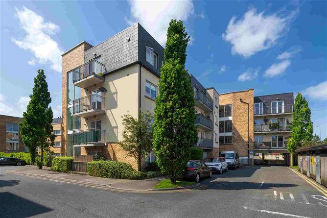 Eaton Way, Rathcoole, Dublin