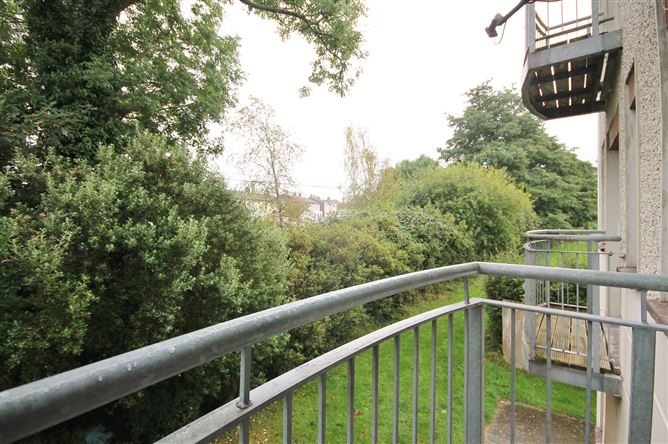 54 Hazelgrove Court, Tallaght, Dublin 24