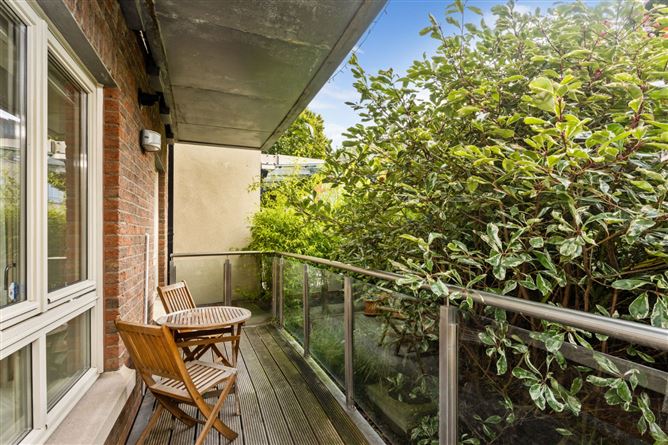 12 The Crescent, Fortfield Square, Terenure, Dublin 6w