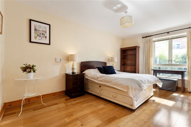 12 The Crescent, Fortfield Square, Terenure, Dublin 6w