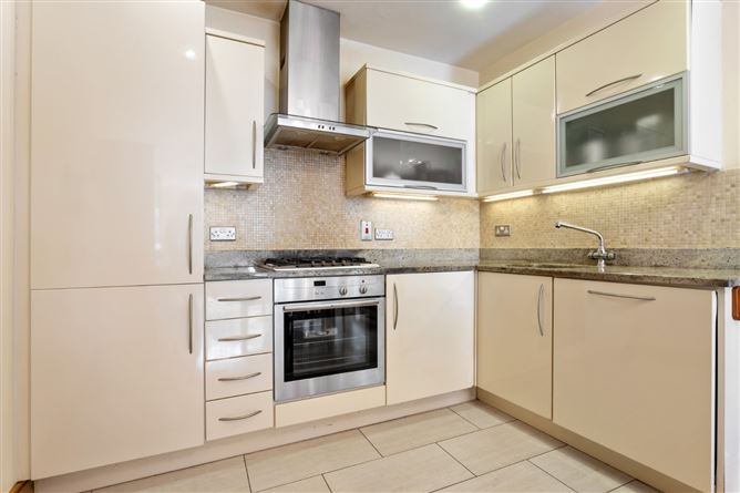 12 The Crescent, Fortfield Square, Terenure, Dublin 6w